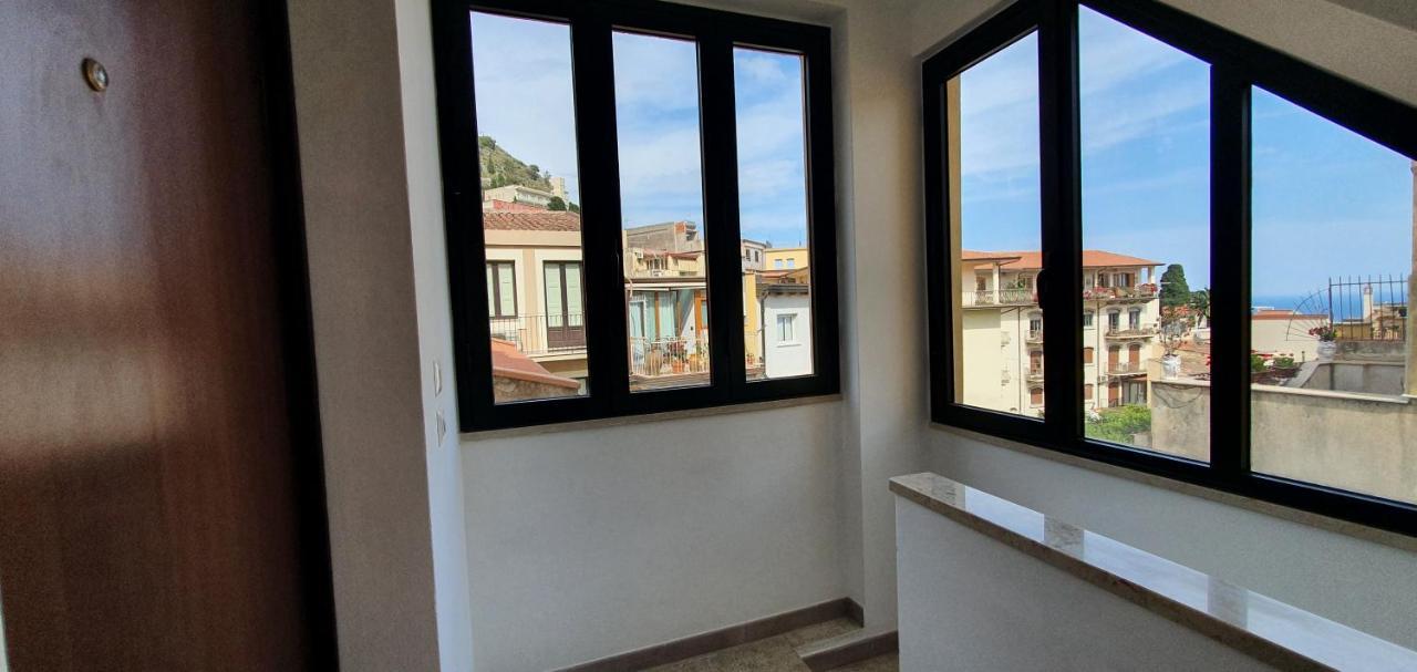 טאורמינה Anto'S Apartment מראה חיצוני תמונה